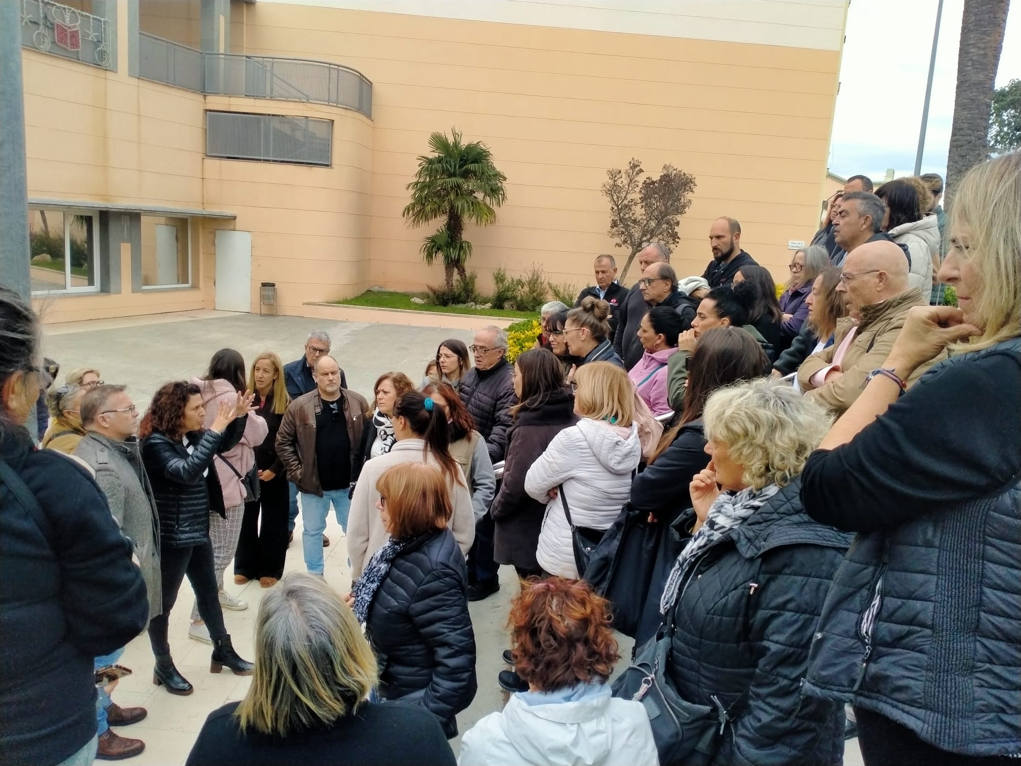 Comerciants d’Abrera protesten per la taxa de residus